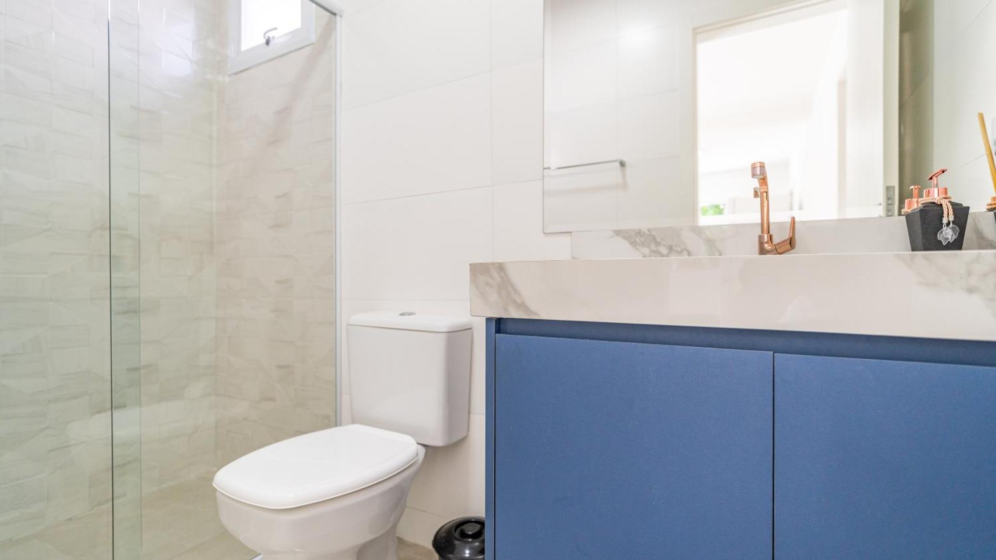 Вилла Residencial Com Piscina Possui Jacuzzi Aquecida Com Hidromassagem Бомбиньяс Экстерьер фото